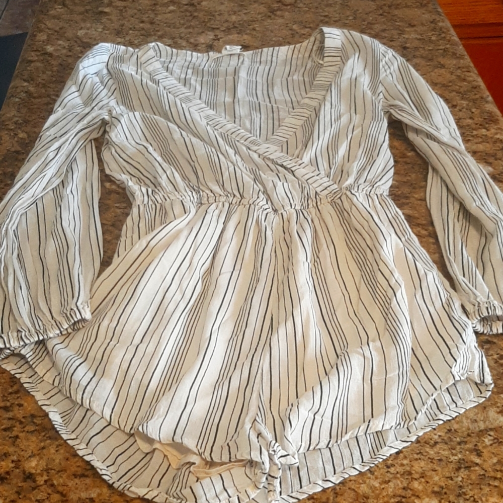 Billabong short romper